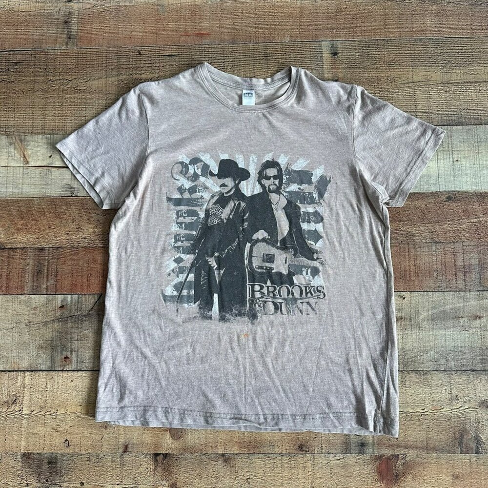 Brooks & Dunn 2007 Tour Band Tee Women's Short Sleeve Graphic T-Shirt -M